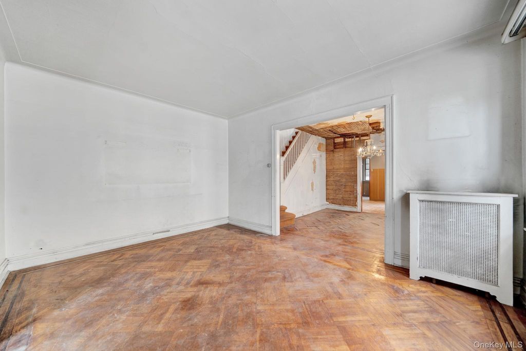61-43 Wetherole Street, Rego Park, NY 11374 — photo 4