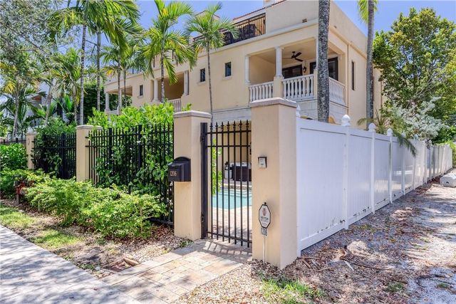 1206 NE 1st Street 1206, Fort Lauderdale, FL 33301