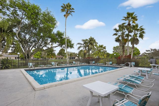 11477 NW 39th Court 307-1, Coral Springs, FL 33065