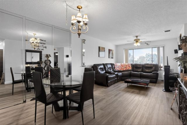 11477 NW 39th Court 307-1, Coral Springs, FL 33065