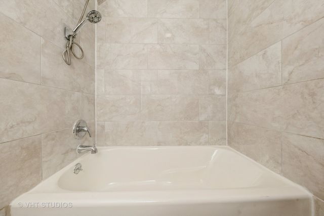 9433 S Burnside Avenue, Chicago, IL 60619