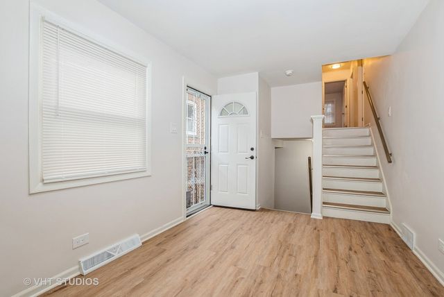9433 S Burnside Avenue, Chicago, IL 60619