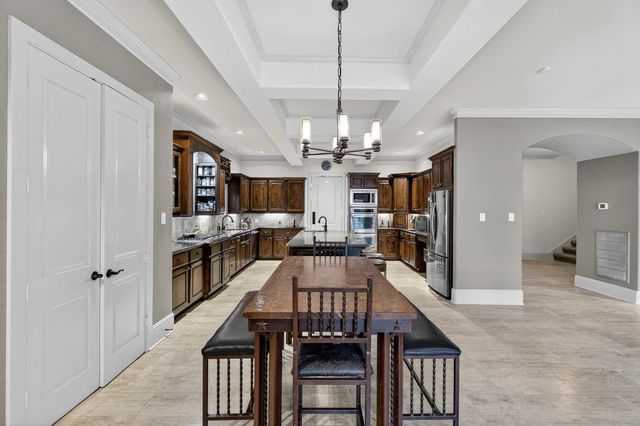 420 Whispering Meadow, Magnolia, TX 77355