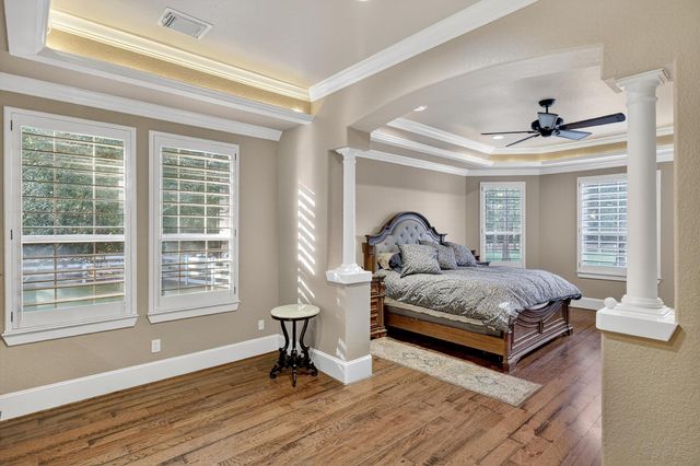420 Whispering Meadow, Magnolia, TX 77355