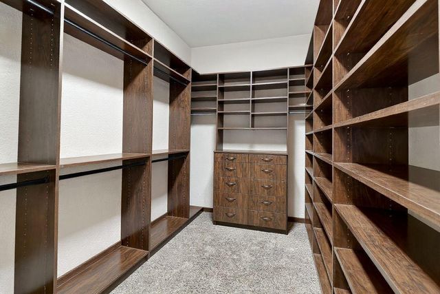 420 Whispering Meadow, Magnolia, TX 77355