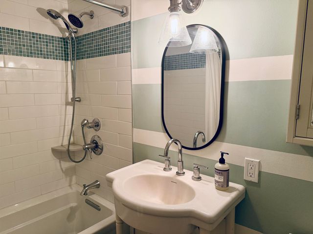 1035 Holy Smoke Road, Shaftsbury, VT 05262