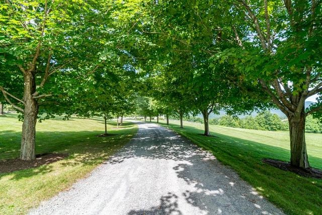 1035 Holy Smoke Road, Shaftsbury, VT 05262