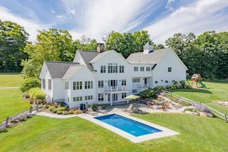 1035 Holy Smoke Road, Shaftsbury, VT 05262