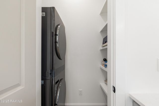 204 Steiner Oaks, Lafayette, LA 70508