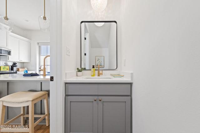 204 Steiner Oaks, Lafayette, LA 70508