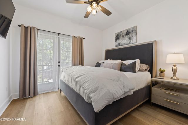 204 Steiner Oaks, Lafayette, LA 70508