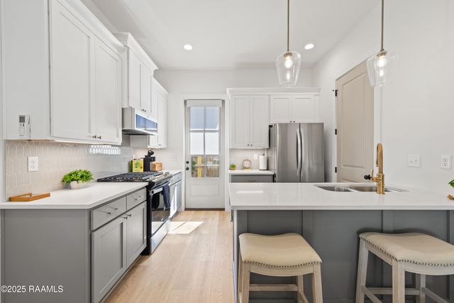 204 Steiner Oaks, Lafayette, LA 70508