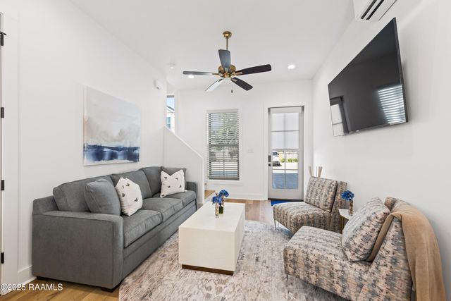 204 Steiner Oaks, Lafayette, LA 70508