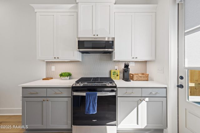 204 Steiner Oaks, Lafayette, LA 70508