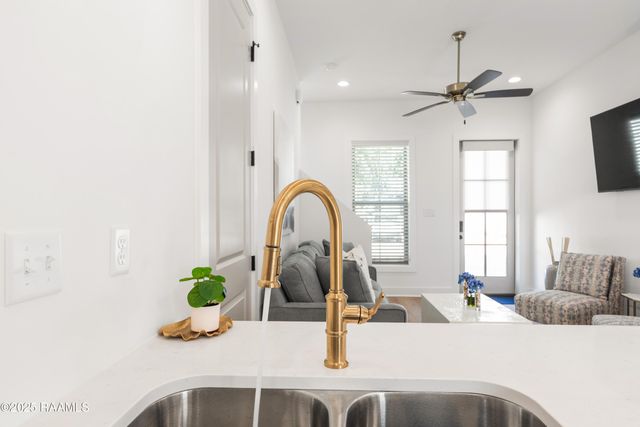 204 Steiner Oaks, Lafayette, LA 70508