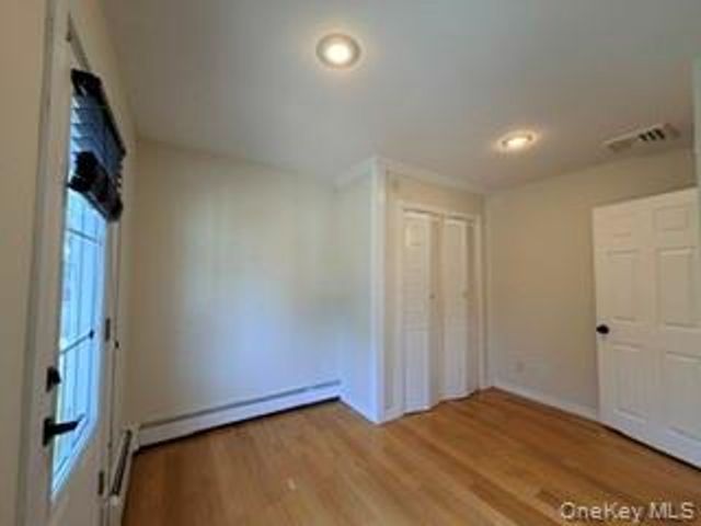 23 W Alhambra Avenue, Lindenhurst, NY 11757