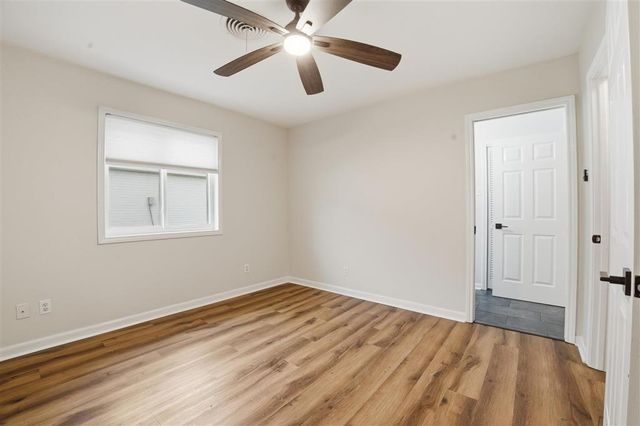 1425 N Chateau Circle, Lake Charles, LA 70605
