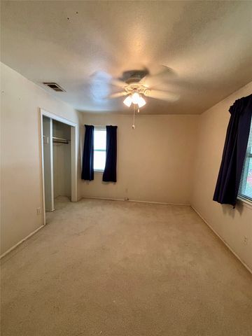 1012 Harris Drive, Euless, TX 76039