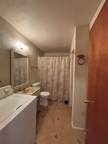 1012 Harris Drive, Euless, TX 76039