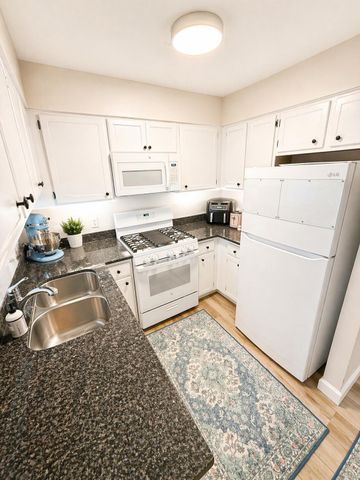 2128 Dogwood Lane, Chesterton, IN 46304