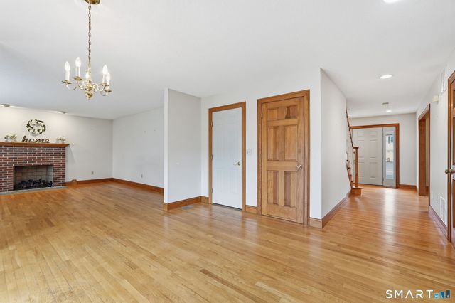 230 Lexington Road, Glastonbury, CT 06033
