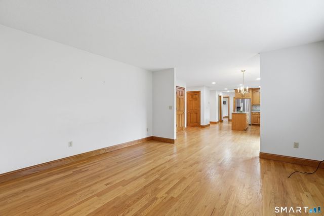 230 Lexington Road, Glastonbury, CT 06033