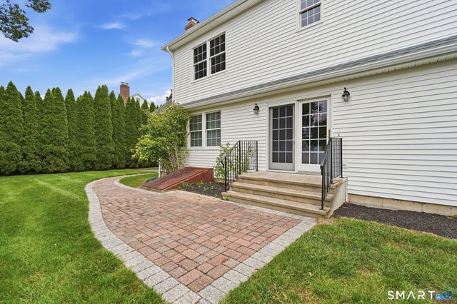 230 Lexington Road, Glastonbury, CT 06033