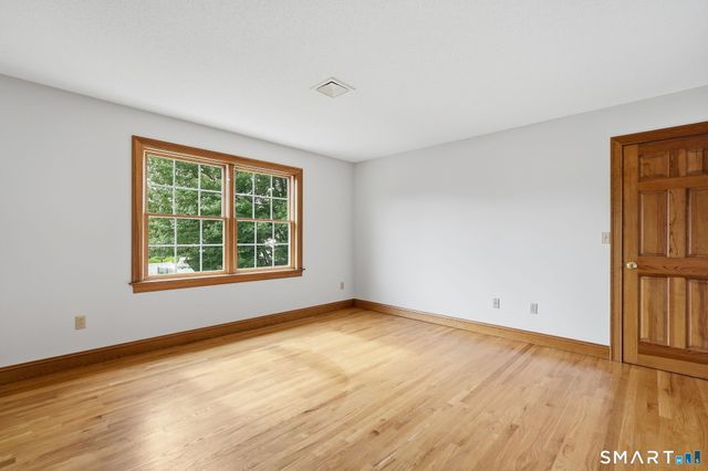 230 Lexington Road, Glastonbury, CT 06033
