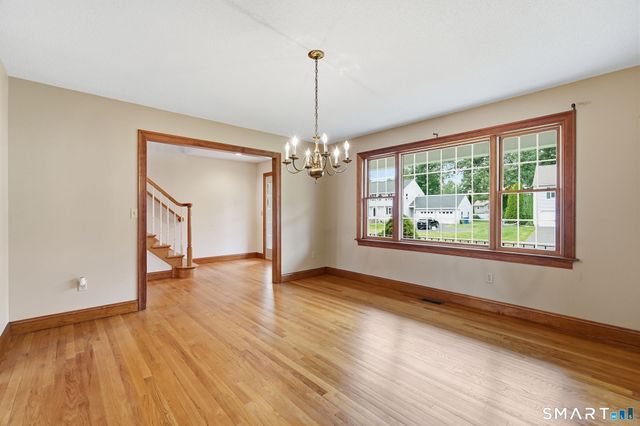 230 Lexington Road, Glastonbury, CT 06033