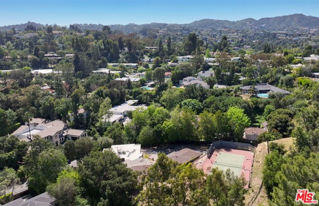 16145 High Valley Place, Encino (los Angeles), CA 91436