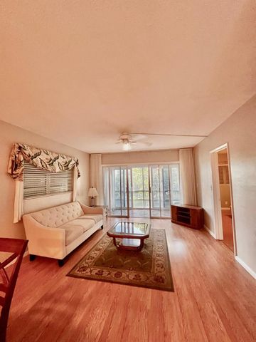 1951 NE 39th St 248, Lighthouse Point, FL 33064