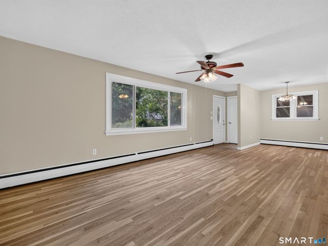 161 Broad Street, Groton, CT 06340