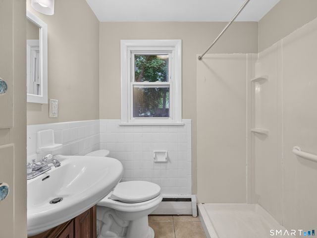 161 Broad Street, Groton, CT 06340