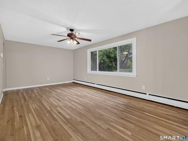 161 Broad Street, Groton, CT 06340