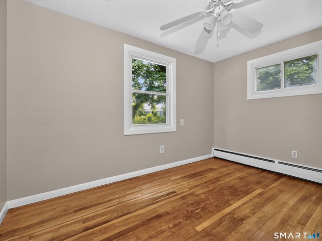161 Broad Street, Groton, CT 06340