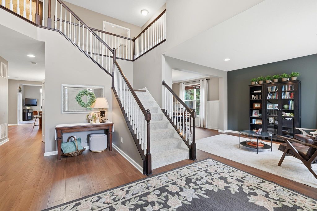 580 Eastgate Parkway, Mahtomedi, MN 55115 — photo 3
