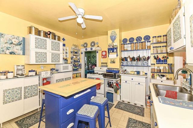 6819 25th AVENUE, Kenosha, WI 53143