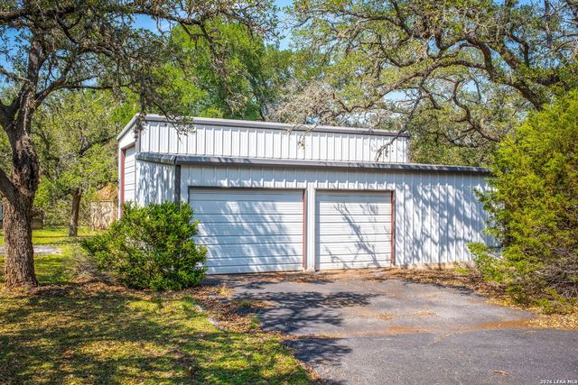 8580 SPRING BRANCH RD, Spring Branch, TX 78070