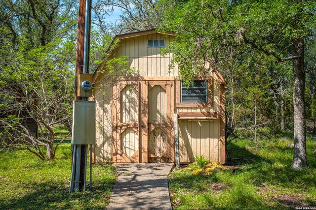 8580 SPRING BRANCH RD, Spring Branch, TX 78070