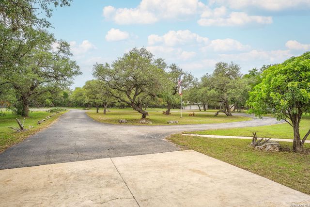 8580 SPRING BRANCH RD, Spring Branch, TX 78070
