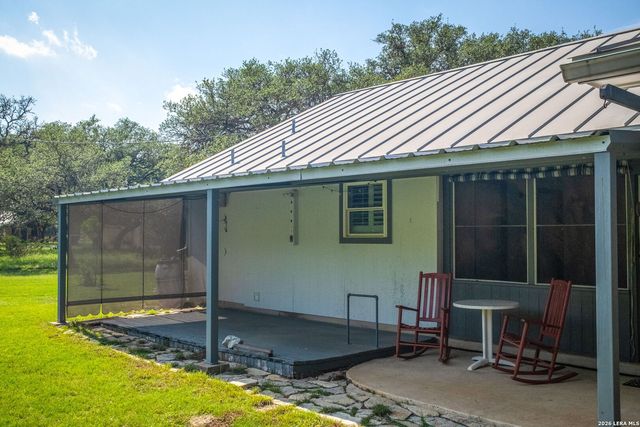 8580 SPRING BRANCH RD, Spring Branch, TX 78070