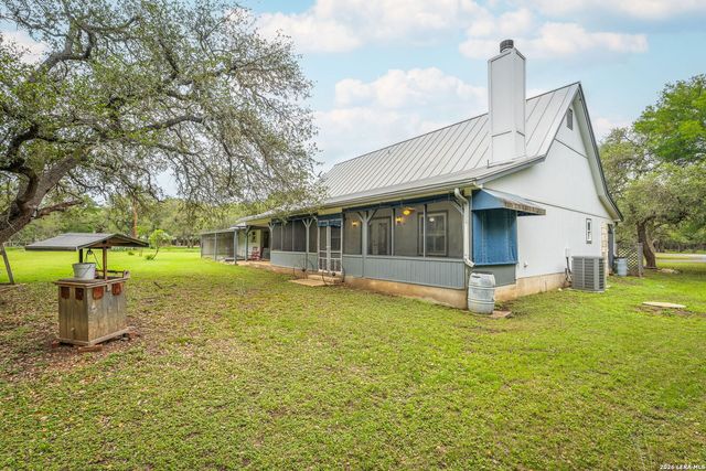 8580 SPRING BRANCH RD, Spring Branch, TX 78070