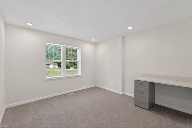 9289 Gates RD, Suffolk, VA 23437