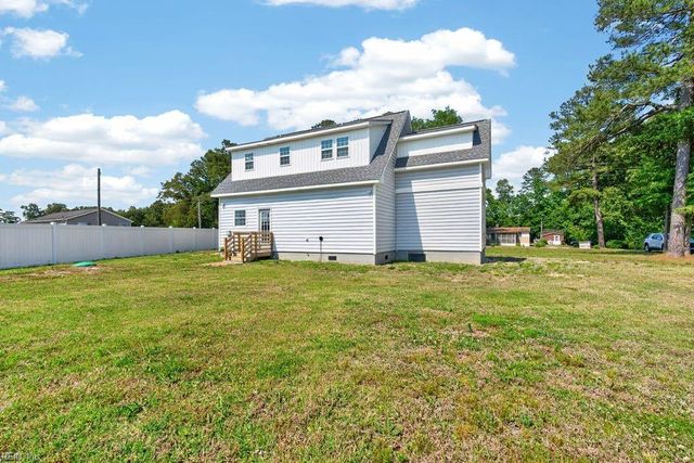 9289 Gates RD, Suffolk, VA 23437