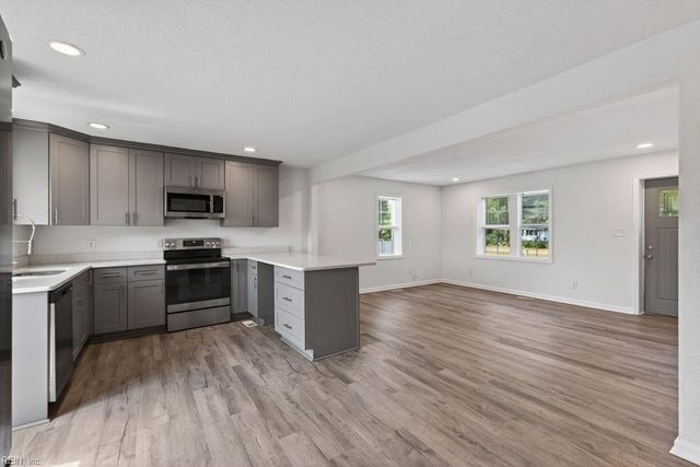 9289 Gates RD, Suffolk, VA 23437