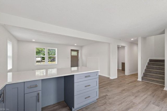 9289 Gates RD, Suffolk, VA 23437