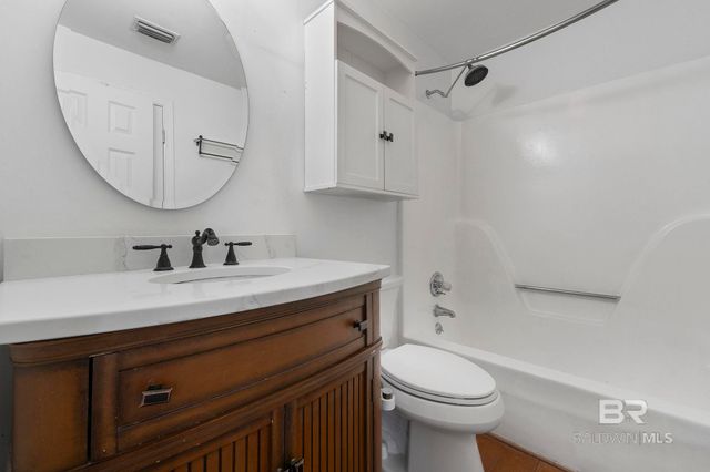 192 Ridgewood Drive, Daphne, AL 36526