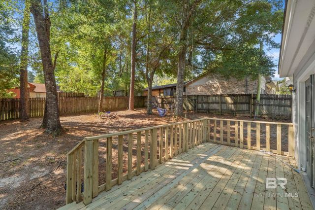 192 Ridgewood Drive, Daphne, AL 36526