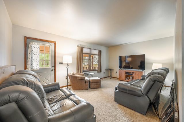 6700 S 230th Avenue, Lincoln Twp-osceola, MI 49677