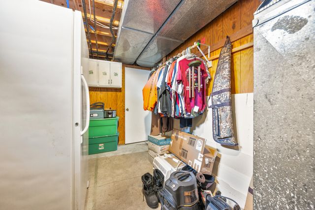 6700 S 230th Avenue, Lincoln Twp-osceola, MI 49677